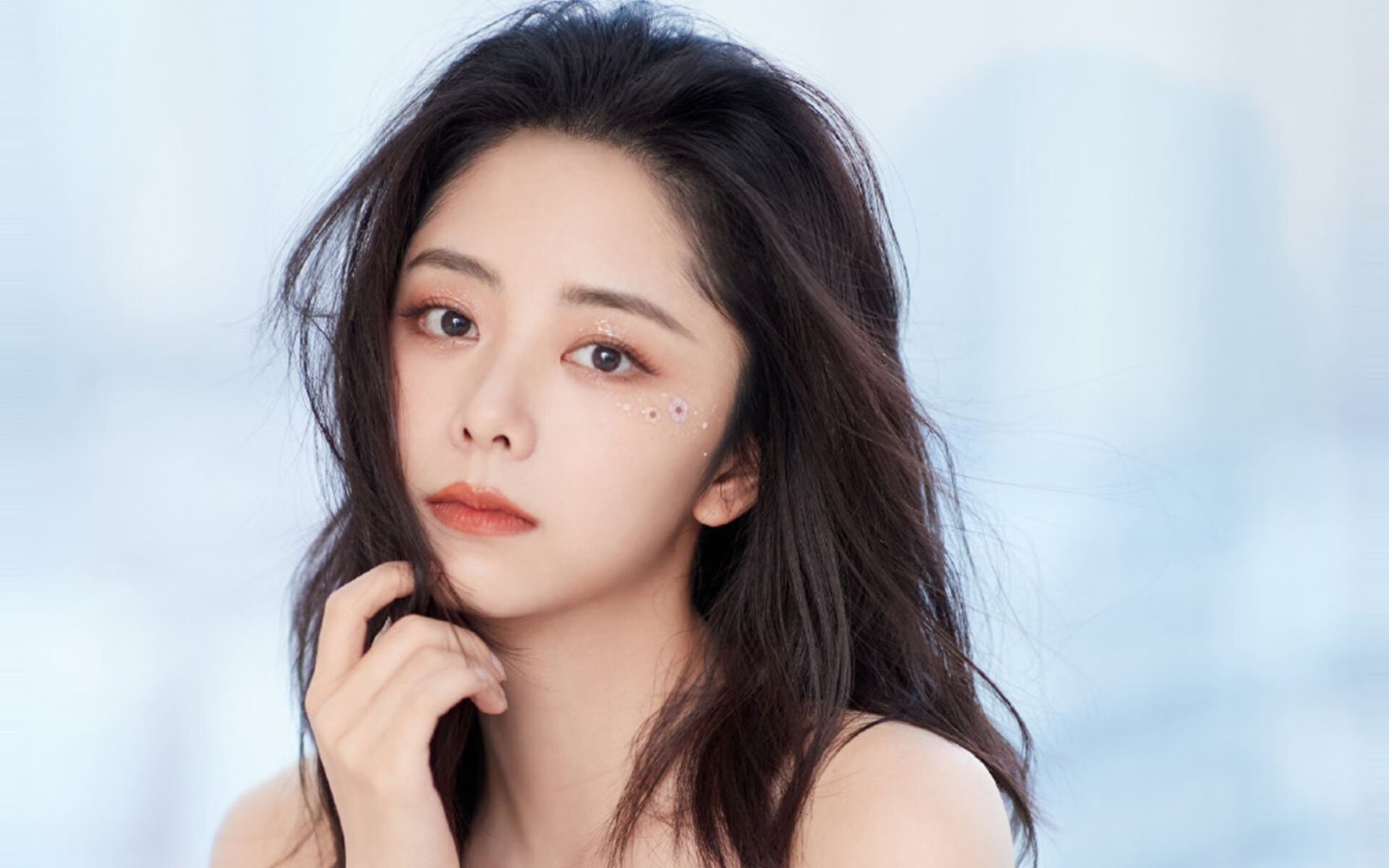 爱游戏体育平台-罗马尼亚连败两场，小组出线前景堪忧，罗马尼亚联赛水平