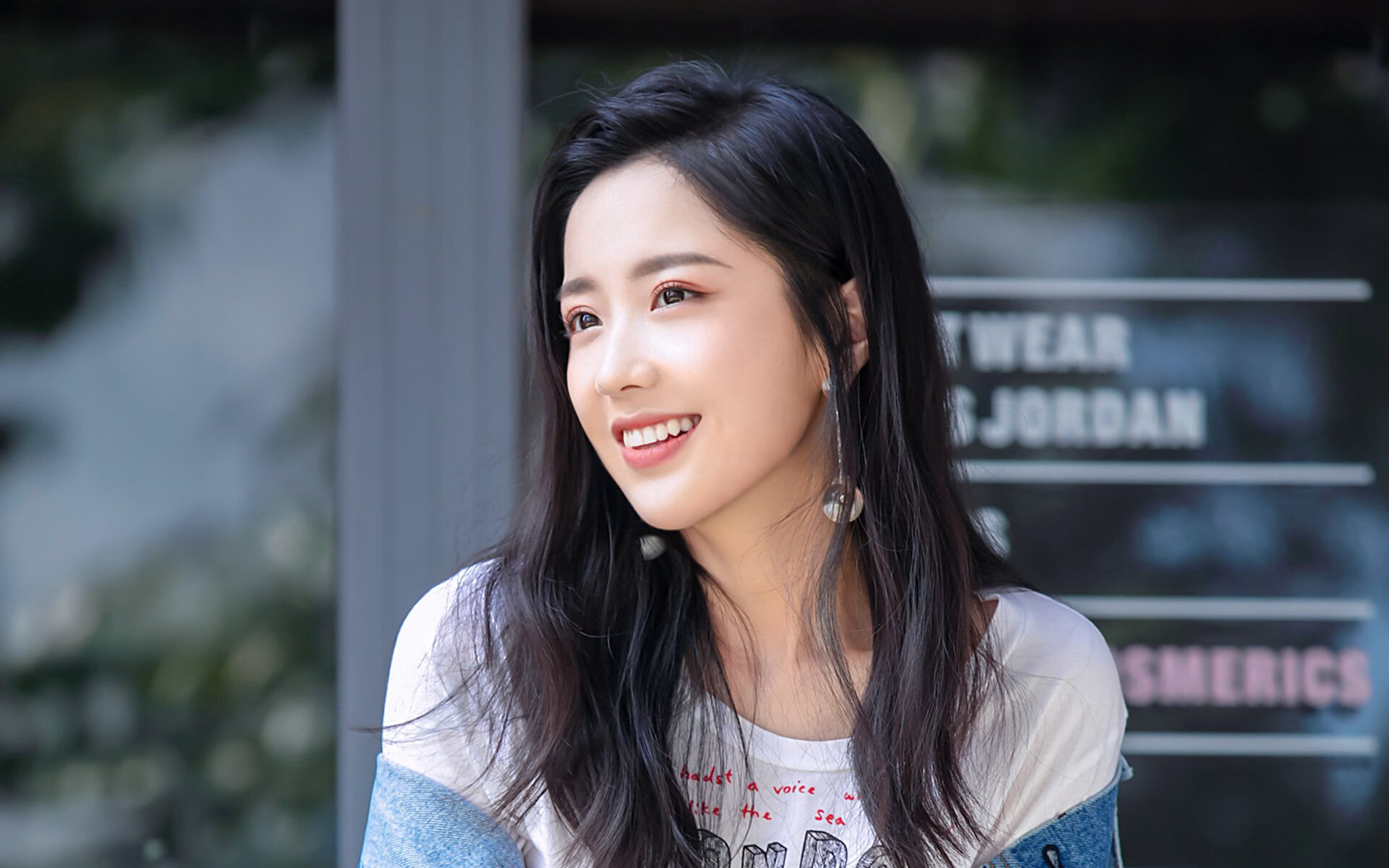 爱游戏电竞官网-拉脱维亚连平两场，出线形势严峻，拉脱维亚这个国家怎么样